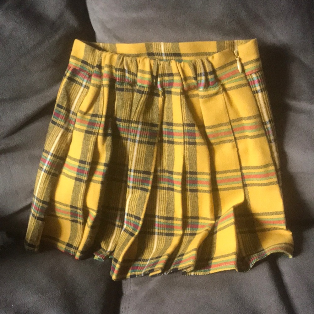 Yellow plaid pleated shirt for kids